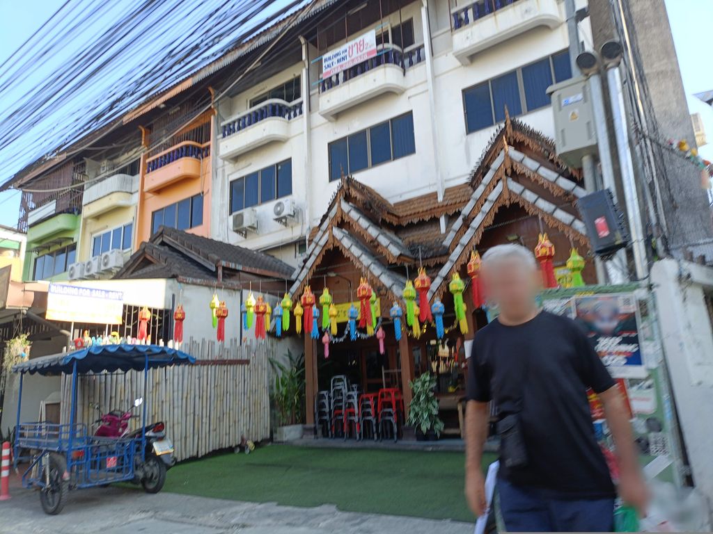ภาพถนนตรงที่ Ed Hostel Rachamakka ตั้งอยู่ ถ่ายโดย skillsy พ.ศ. 2568 (2025) · A street-level view of where Ed Hostel Rachamakka stands, by skillsy in 2568 (2025)