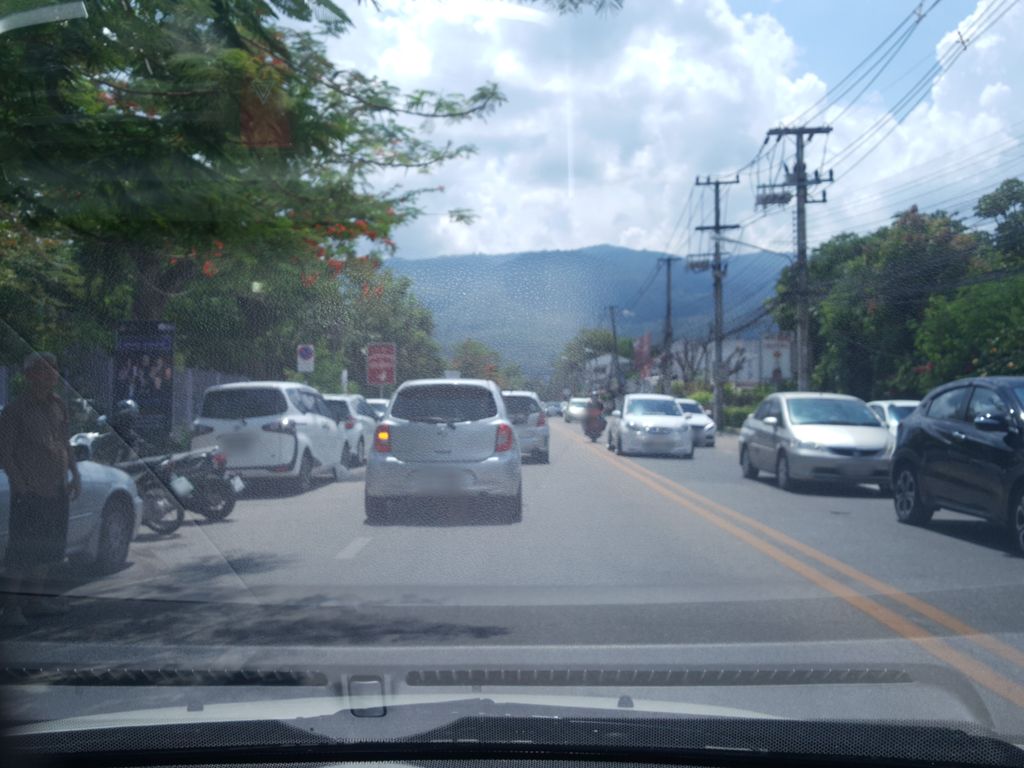 ภาพถนนตรงที่ Dakasi Thailand : Chiang Mai ตั้งอยู่ ถ่ายโดย wapriz พ.ศ. 2561 (2018) · A street-level view of where Dakasi Thailand : Chiang Mai stands, by wapriz in 2561 (2018)