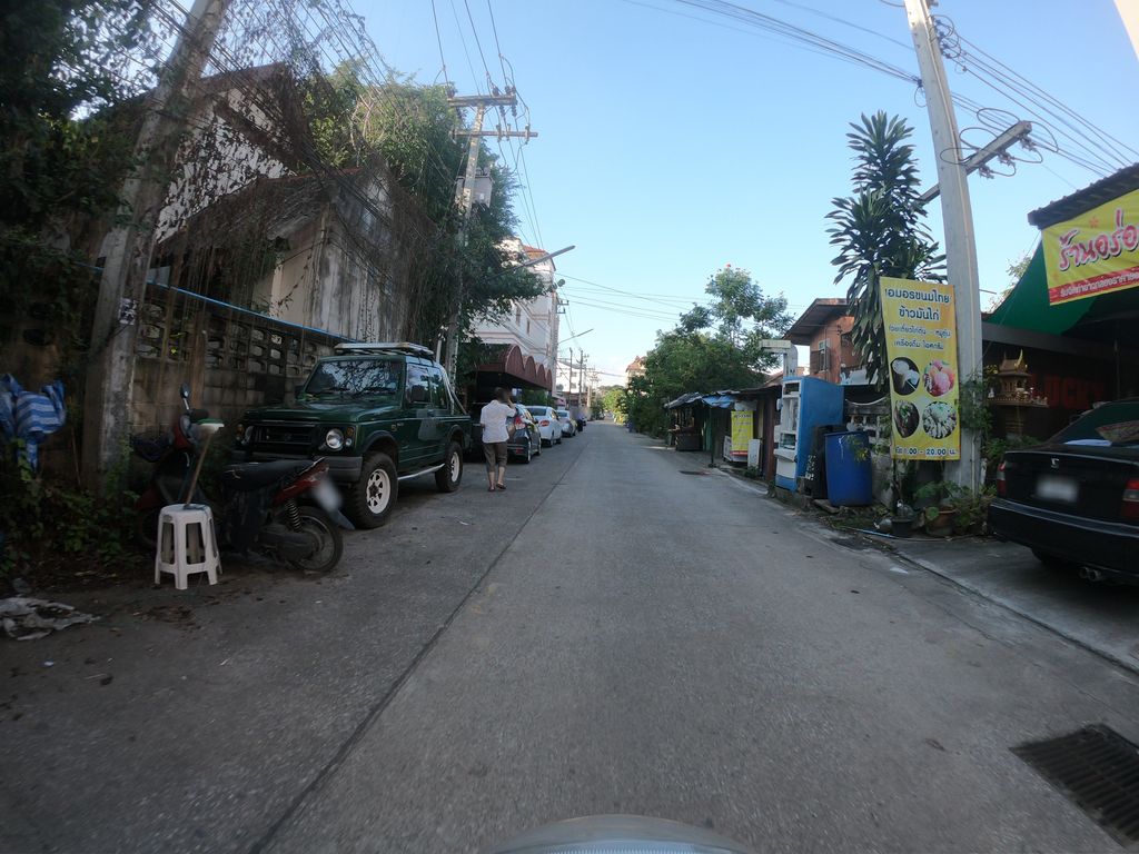 ภาพถนนตรงที่ Beauty At Home ChiangMai ต่อขนตา ตั้งอยู่ ถ่ายโดย chanuwath_grab พ.ศ. 2562 (2019) · A street-level view of where Beauty At Home ChiangMai ต่อขนตา stands, by chanuwath_grab in 2562 (2019)