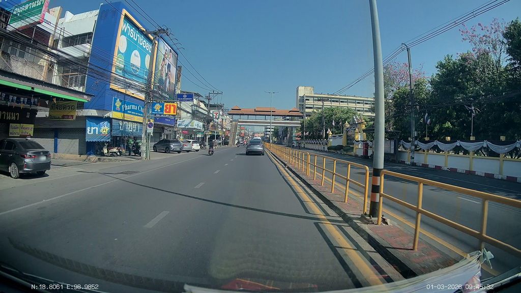 ภาพถนนตรงที่ สถิตพงษ์ ตั้งอยู่ ถ่ายโดย ThailandCambodia พ.ศ. 2569 (2026) · A street-level view of where สถิตพงษ์ · Sathitphong stands, by ThailandCambodia in 2569 (2026)