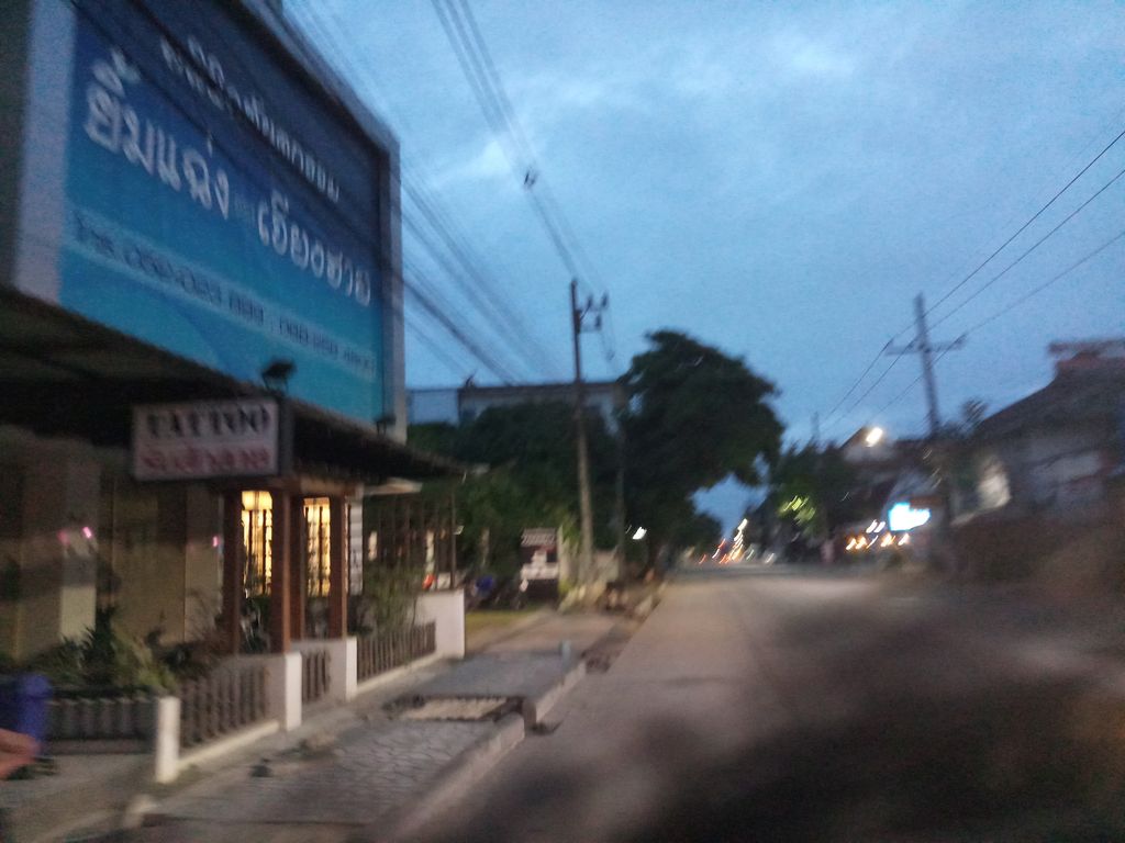 ภาพถนนตรงที่ วอร์ดโรป ตั้งอยู่ ถ่ายโดย jang พ.ศ. 2561 (2018) · A street-level view of where Wardrobe stands, by jang in 2561 (2018)