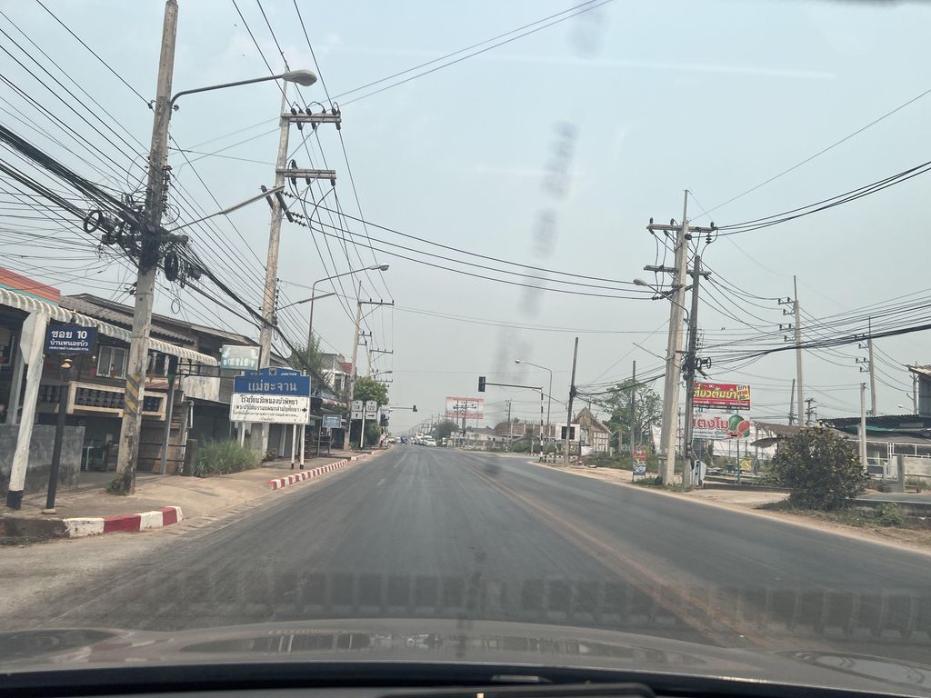 ภาพถนนตรงที่ Honda ตั้งอยู่ ถ่ายโดย lin_wang พ.ศ. 2567 (2024) · A street-level view of where Honda stands, by lin_wang in 2567 (2024)