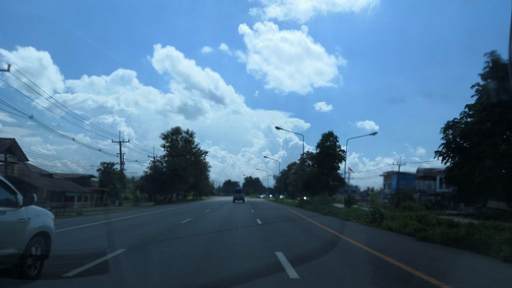 ภาพถนนตรงที่ อู่ธงไชยเซอร์วิส ตั้งอยู่ ถ่ายโดย charlesano พ.ศ. 2561 (2018) · A street-level view of where อู่ธงไชยเซอร์วิส · U Thongchai Service stands, by charlesano in 2561 (2018)