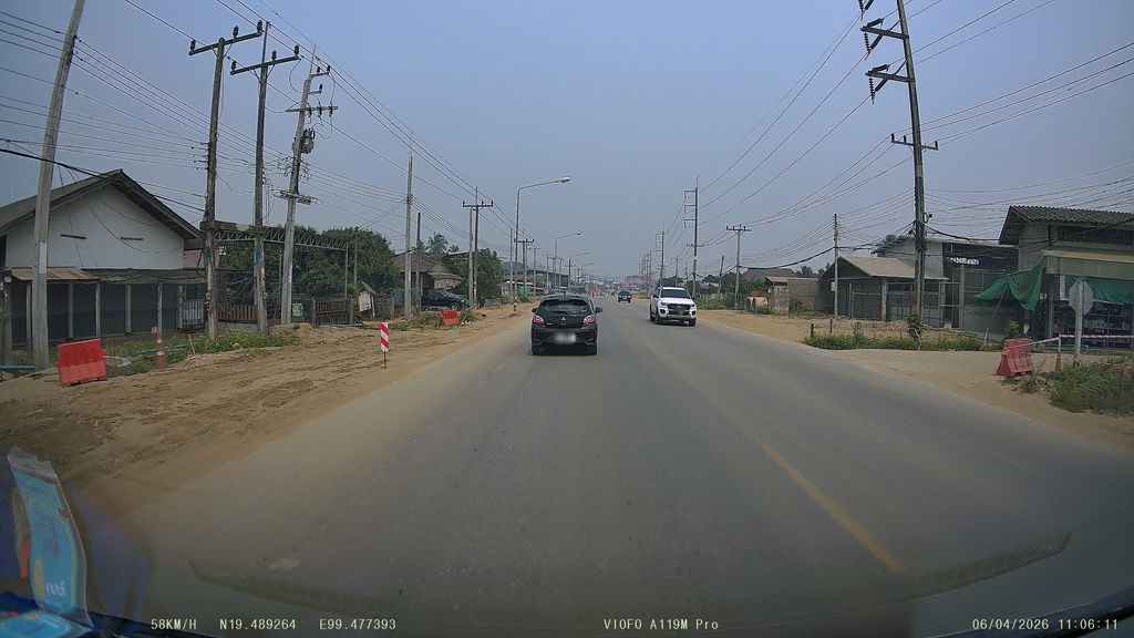 ภาพถนนตรงที่ พี เอ็น จี ค้าวัสดุ ตั้งอยู่ ถ่ายโดย ThailandCambodia พ.ศ. 2569 (2026) · A street-level view of where พี เอ็น จี ค้าวัสดุ · Phi En Chi Khaosadu stands, by ThailandCambodia in 2569 (2026)