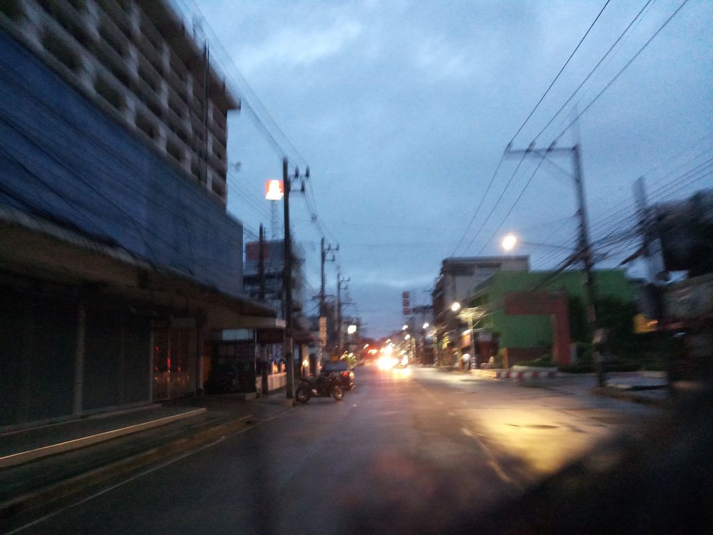 ภาพถนนตรงที่ ดิเอ็กซ์คลูซีฟคลีนิค ตั้งอยู่ ถ่ายโดย jang พ.ศ. 2561 (2018) · A street-level view of where ดิเอ็กซ์คลูซีฟคลีนิค · The Ekkhlusip Clinic stands, by jang in 2561 (2018)
