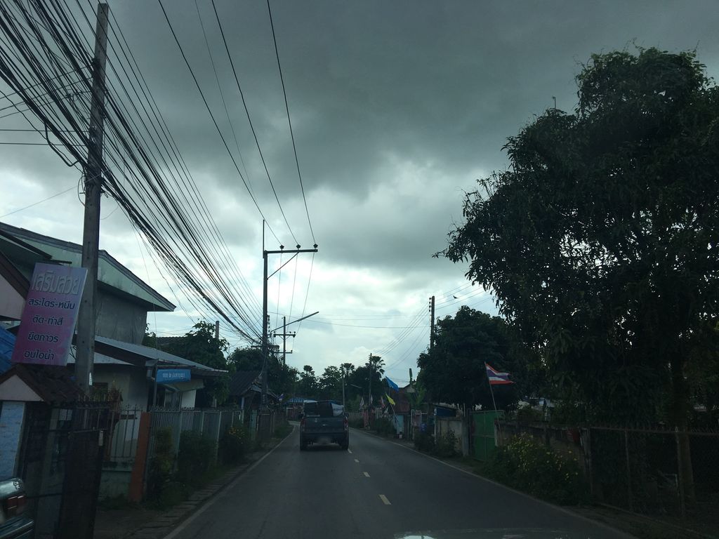 ภาพถนนตรงที่ หอพักหญิงศุภญา ตั้งอยู่ ถ่ายโดย wapriz พ.ศ. 2561 (2018) · A street-level view of where หอพักหญิงศุภญา · Ying Supya Dormitory stands, by wapriz in 2561 (2018)