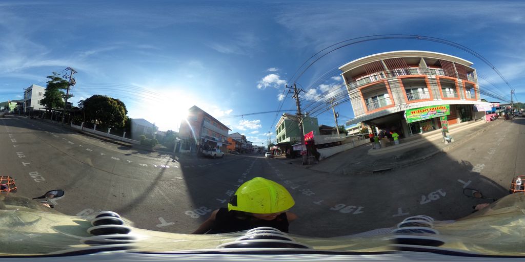 ภาพถนนตรงที่ นำชัย ข้าวมันไก่ ตั้งอยู่ ถ่ายโดย maricarrabonza พ.ศ. 2562 (2019) · A street-level view of where นำชัย ข้าวมันไก่ · Namchai Khao Man Kai stands, by maricarrabonza in 2562 (2019)