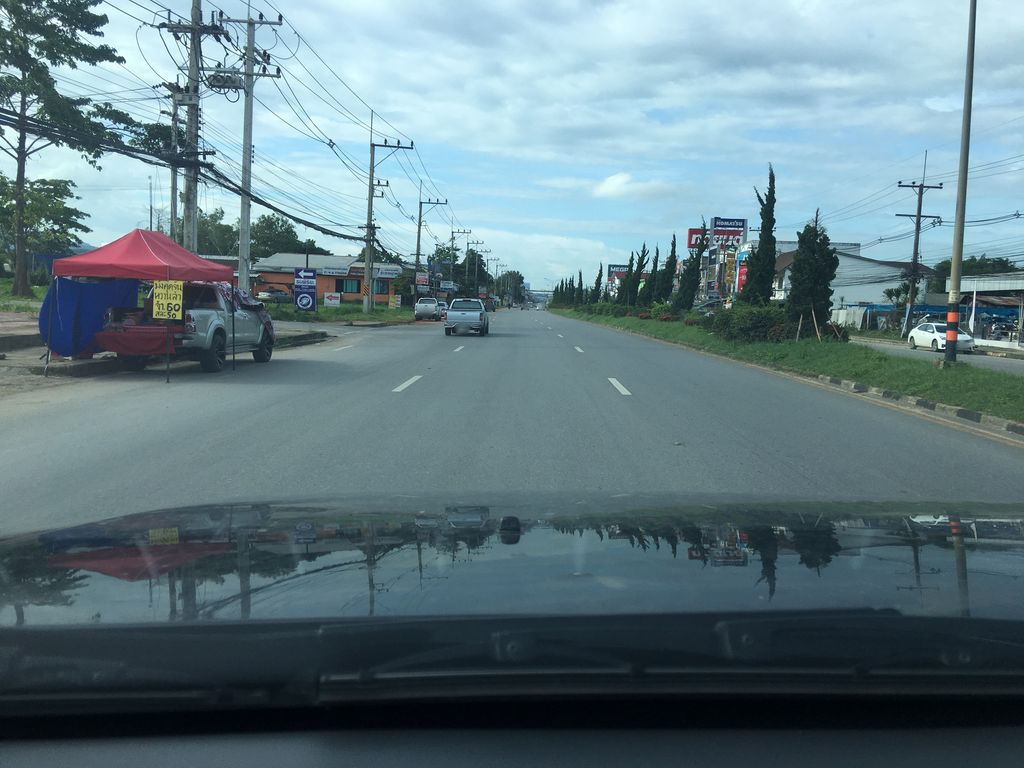 ภาพถนนตรงที่ บ้านดู่การเกษตร ตั้งอยู่ ถ่ายโดย wapriz พ.ศ. 2561 (2018) · A street-level view of where บ้านดู่การเกษตร · Ban Du Kan Kaset stands, by wapriz in 2561 (2018)