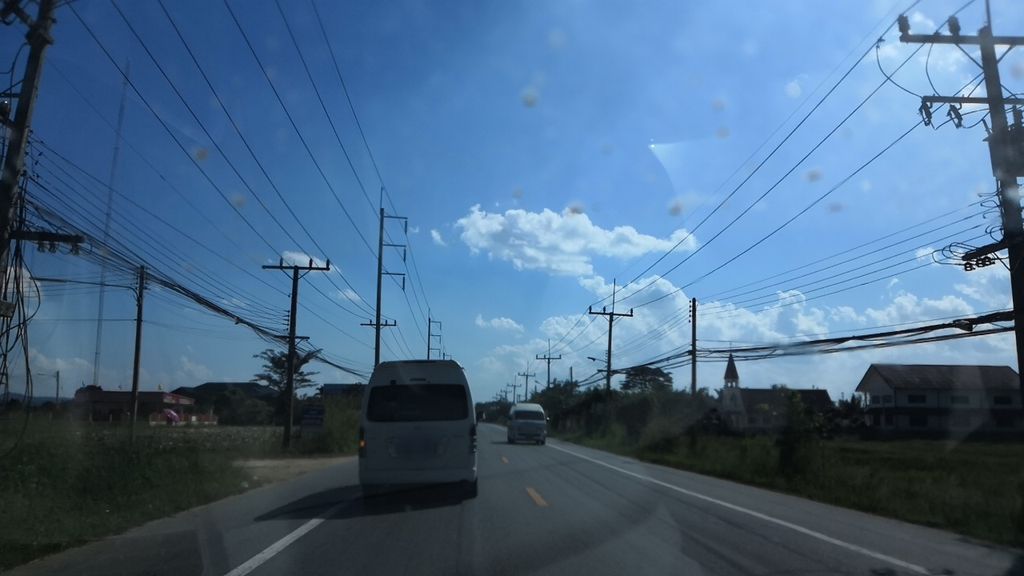 ภาพถนนตรงที่ เวียงป่าเป้าไม้แบบเช่า ตั้งอยู่ ถ่ายโดย charlesano พ.ศ. 2561 (2018) · A street-level view of where เวียงป่าเป้าไม้แบบเช่า · Wiang Pa Pao Maibaepchao stands, by charlesano in 2561 (2018)