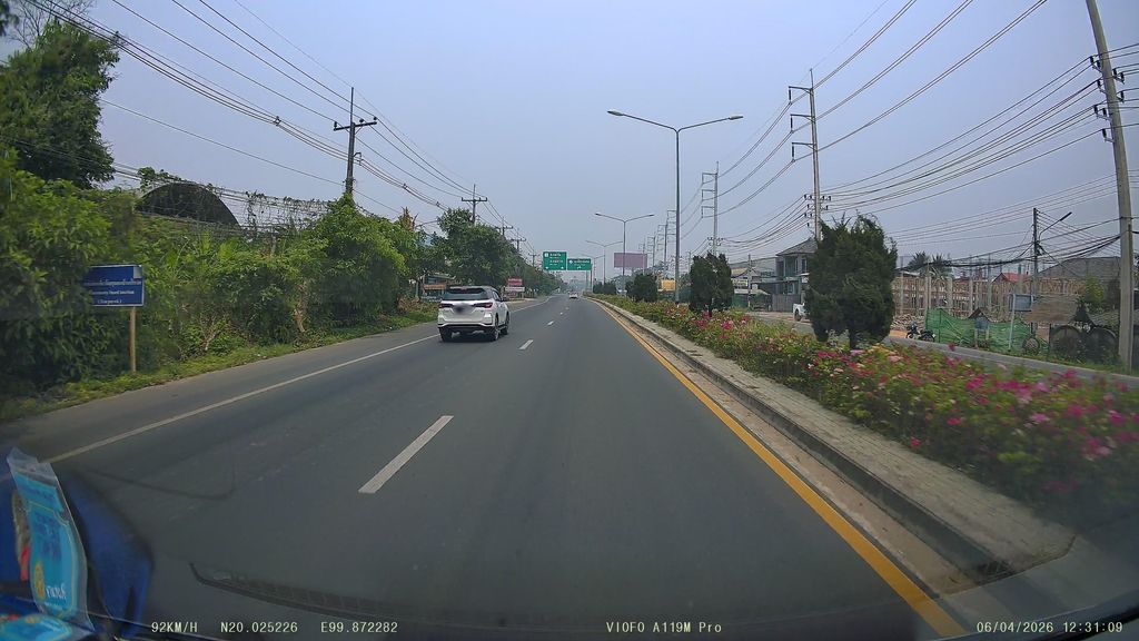 ภาพถนนตรงที่ ฟุกเทียน เชียงราย ตั้งอยู่ ถ่ายโดย ThailandCambodia พ.ศ. 2569 (2026) · A street-level view of where ฟุกเทียน เชียงราย · Fukthian Chiang Rai stands, by ThailandCambodia in 2569 (2026)