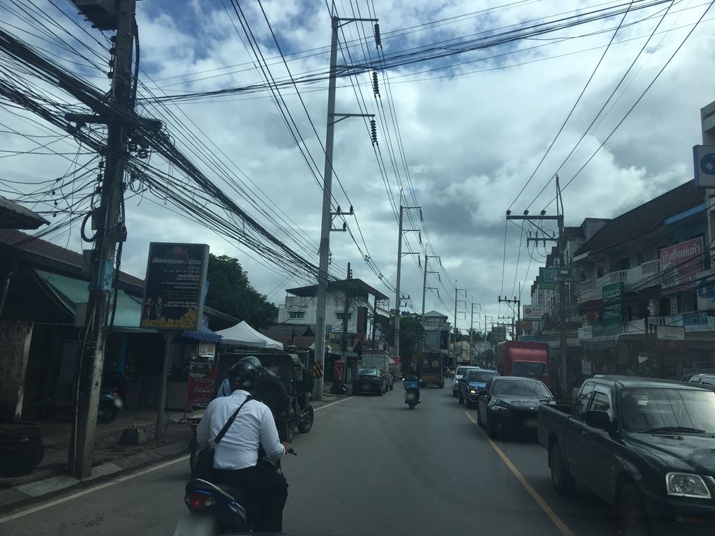 ภาพถนนตรงที่ ครัวเจ๊แอน ตั้งอยู่ ถ่ายโดย wapriz พ.ศ. 2561 (2018) · A street-level view of where ครัวเจ๊แอน · Khruacheaen stands, by wapriz in 2561 (2018)