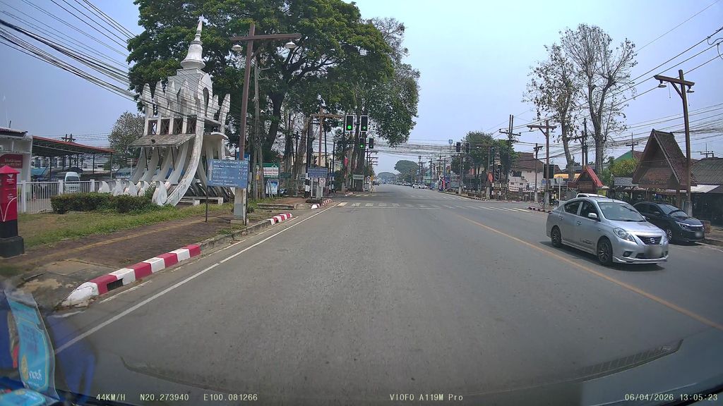 ภาพถนนตรงที่ วัดรังไม้เหล็ก 6 ตั้งอยู่ ถ่ายโดย ThailandCambodia พ.ศ. 2569 (2026) · A street-level view of where วัดรังไม้เหล็ก 6 · Wat Rang Mai Lek 6 stands, by ThailandCambodia in 2569 (2026)