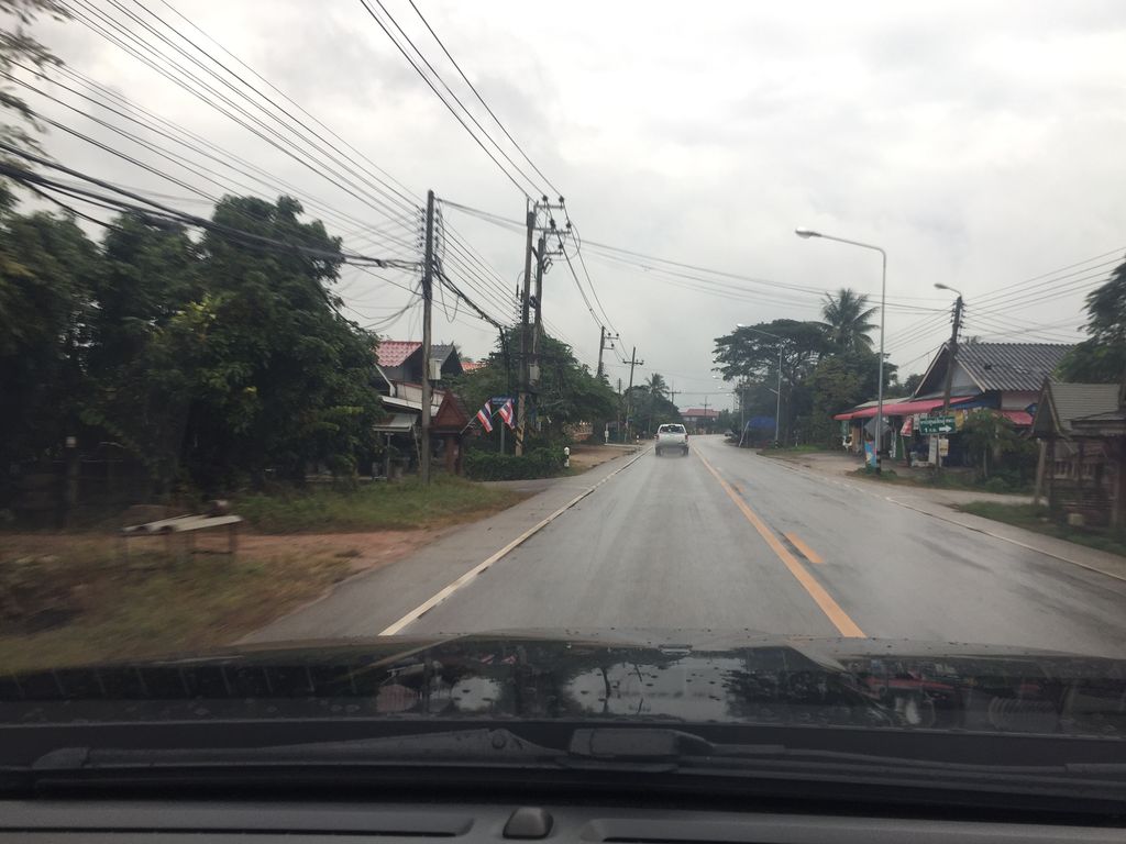 ภาพถนนตรงที่ โรงเรียนบ้านใหม่ใต้ ตั้งอยู่ ถ่ายโดย chanon พ.ศ. 2561 (2018) · A street-level view of where โรงเรียนบ้านใหม่ใต้ · Ban Maitai School stands, by chanon in 2561 (2018)