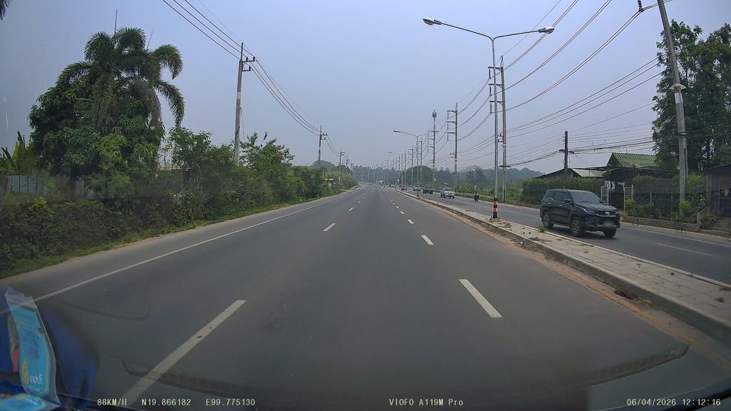 ภาพถนนตรงที่ อู่ช่างมั่ง ตั้งอยู่ ถ่ายโดย ThailandCambodia พ.ศ. 2569 (2026) · A street-level view of where อู่ช่างมั่ง · Uchangmang stands, by ThailandCambodia in 2569 (2026)