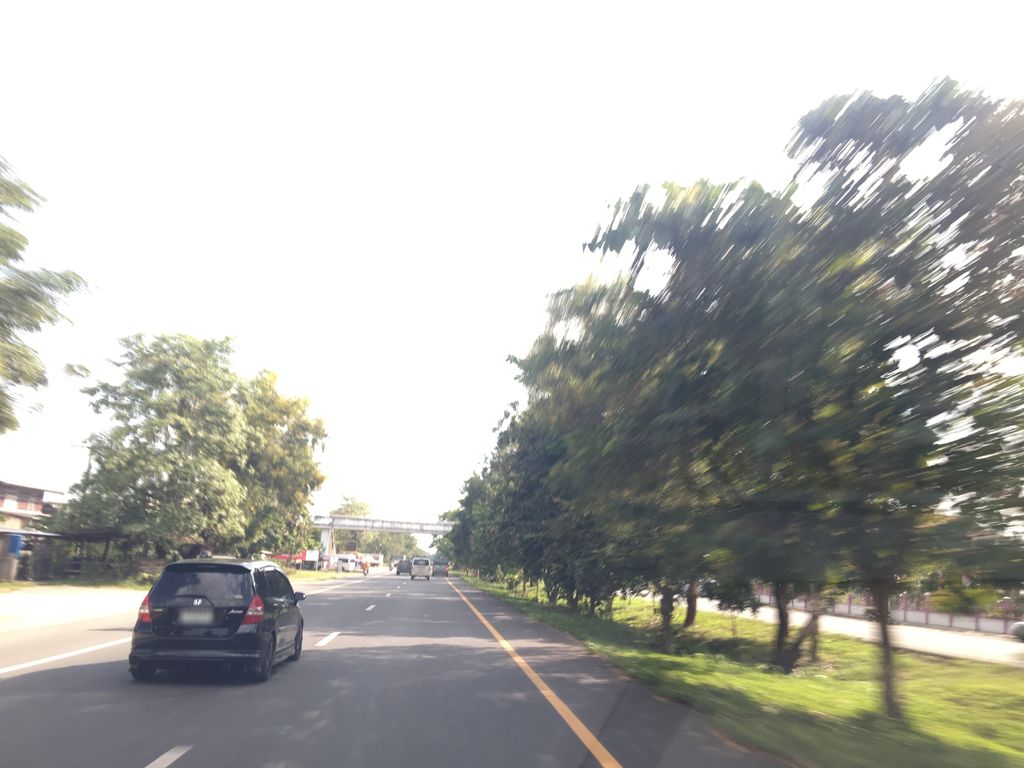ภาพถนนตรงที่ ผึ้งน้อยเบเกอรี่พาน ตั้งอยู่ ถ่ายโดย wapriz พ.ศ. 2561 (2018) · A street-level view of where ผึ้งน้อยเบเกอรี่พาน · Phuengnoi Bakery Phan stands, by wapriz in 2561 (2018)
