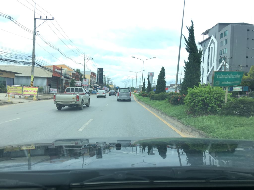 ภาพถนนตรงที่ บอย ออโต้แม็ก ตั้งอยู่ ถ่ายโดย wapriz พ.ศ. 2561 (2018) · A street-level view of where บอย ออโต้แม็ก · Boi Auto Maek stands, by wapriz in 2561 (2018)