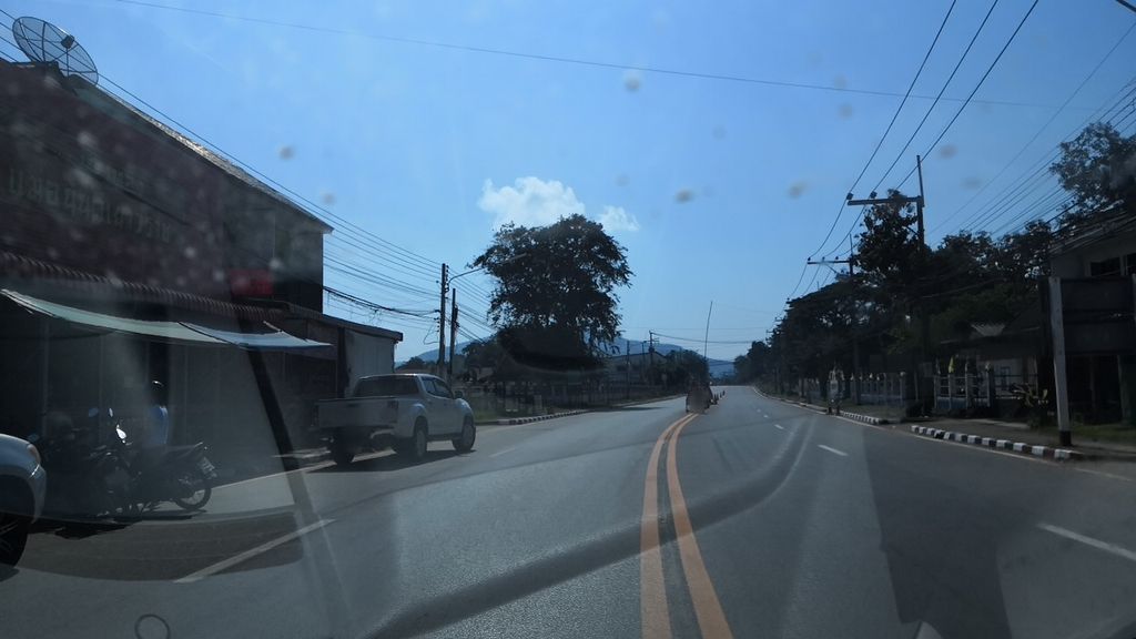 ภาพถนนตรงที่ สหธานี มาร์เก็ตติ้ง ตั้งอยู่ ถ่ายโดย charlesano พ.ศ. 2561 (2018) · A street-level view of where สหธานี มาร์เก็ตติ้ง · Sahathani Marketing stands, by charlesano in 2561 (2018)