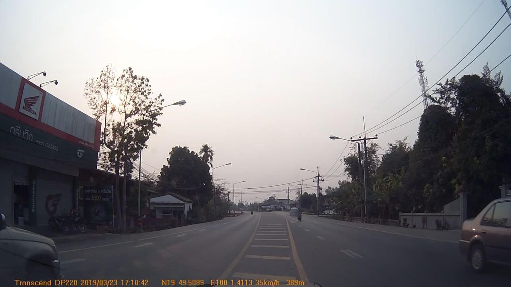 ภาพถนนตรงที่ ฮอนด้ากรีนวิง สาขาบ้านดอน ตั้งอยู่ ถ่ายโดย mapcreator พ.ศ. 2562 (2019) · A street-level view of where ฮอนด้ากรีนวิง สาขาบ้านดอน · Honda Green Wing Sakha Ban Don stands, by mapcreator in 2562 (2019)