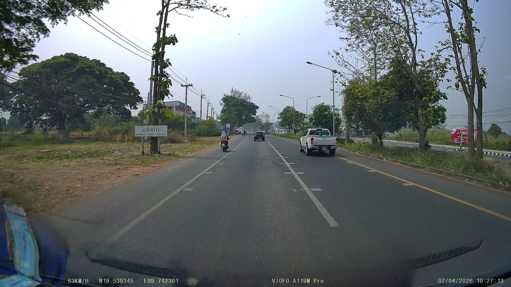 ภาพถนนตรงที่ Chai 2 Car รถมือสองเชียงราย ตั้งอยู่ ถ่ายโดย ThailandCambodia พ.ศ. 2569 (2026) · A street-level view of where Chai 2 Car รถมือสองเชียงราย stands, by ThailandCambodia in 2569 (2026)