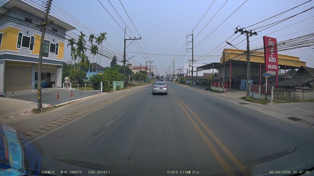 ภาพถนนตรงที่ ข้าวต้มกุ๊ยนายกอน ตั้งอยู่ ถ่ายโดย ThailandCambodia พ.ศ. 2569 (2026) · A street-level view of where ข้าวต้มกุ๊ยนายกอน · Khaotomkui Naika On stands, by ThailandCambodia in 2569 (2026)