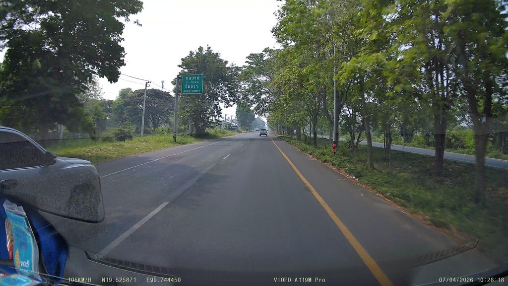 ภาพถนนตรงที่ ชบา ตั้งอยู่ ถ่ายโดย ThailandCambodia พ.ศ. 2569 (2026) · A street-level view of where ชบา · Chaba stands, by ThailandCambodia in 2569 (2026)