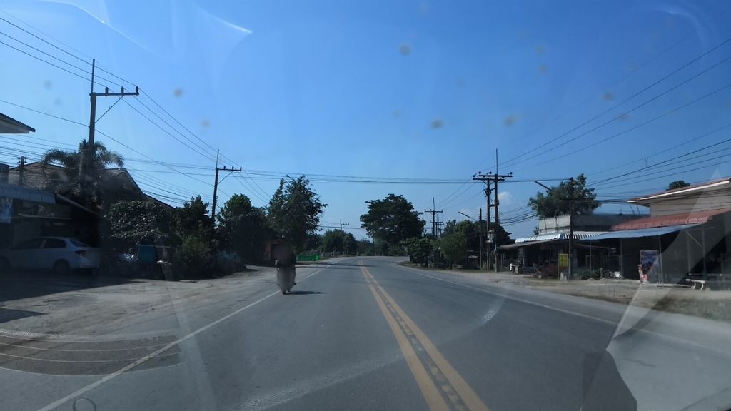 ภาพถนนตรงที่ ร้านช่างตาล เวียงแก้ว ตั้งอยู่ ถ่ายโดย charlesano พ.ศ. 2561 (2018) · A street-level view of where ร้านช่างตาล เวียงแก้ว · Ran Chang Tan Wiang Kaeo stands, by charlesano in 2561 (2018)