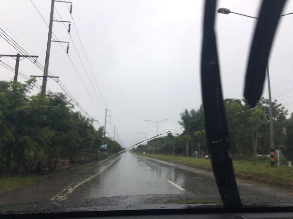 ภาพถนนตรงที่ แม่สายโฮมสเตย์ ตั้งอยู่ ถ่ายโดย wapriz พ.ศ. 2561 (2018) · A street-level view of where แม่สายโฮมสเตย์ · Mae Sai Homestay stands, by wapriz in 2561 (2018)