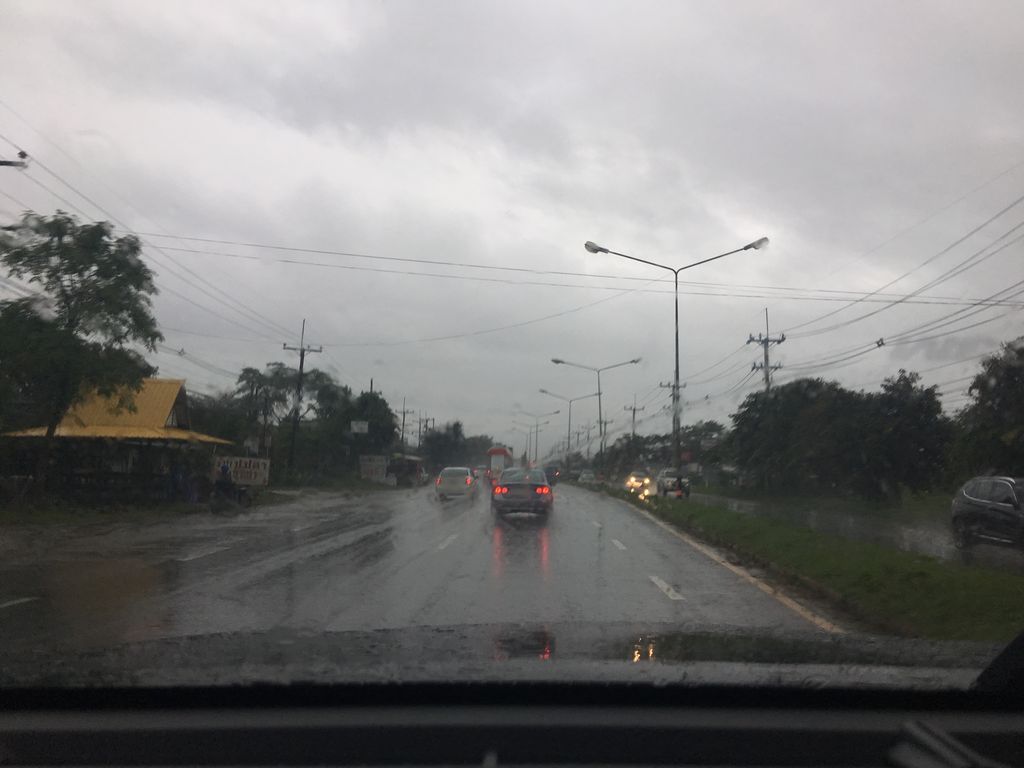 ภาพถนนตรงที่ หวานอ่อน ตั้งอยู่ ถ่ายโดย wapriz พ.ศ. 2561 (2018) · A street-level view of where หวานอ่อน · Wanon stands, by wapriz in 2561 (2018)