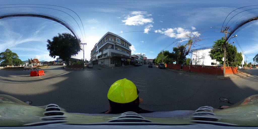 ภาพถนนตรงที่ ร้านส้มตำศรีสะเกษ ส้มตำยำรวมแม่จัน ตั้งอยู่ ถ่ายโดย maricarrabonza พ.ศ. 2562 (2019) · A street-level view of where ร้านส้มตำศรีสะเกษ ส้มตำยำรวมแม่จัน · Ran Som Tam Sisaket Som Tam Yam Ruam Mae Chan stands, by maricarrabonza in 2562 (2019)