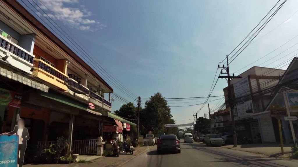 ภาพถนนตรงที่ ทวียนต์ บ้านใหม่ ตั้งอยู่ ถ่ายโดย toffy พ.ศ. 2561 (2018) · A street-level view of where ทวียนต์ บ้านใหม่ · Thawiina Ban Mai stands, by toffy in 2561 (2018)