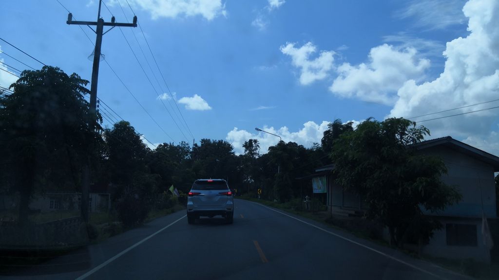 ภาพถนนตรงที่ บ้านสันต้นแหน ตั้งอยู่ ถ่ายโดย charlesano พ.ศ. 2561 (2018) · A street-level view of where บ้านสันต้นแหน · Ban San Ton Nae stands, by charlesano in 2561 (2018)