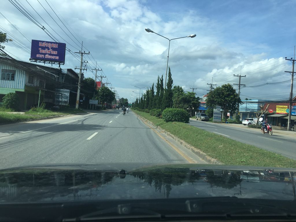 ภาพถนนตรงที่ ร้านซอย8 ตั้งอยู่ ถ่ายโดย wapriz พ.ศ. 2561 (2018) · A street-level view of where ร้านซอย8 · Ran Soi8 stands, by wapriz in 2561 (2018)
