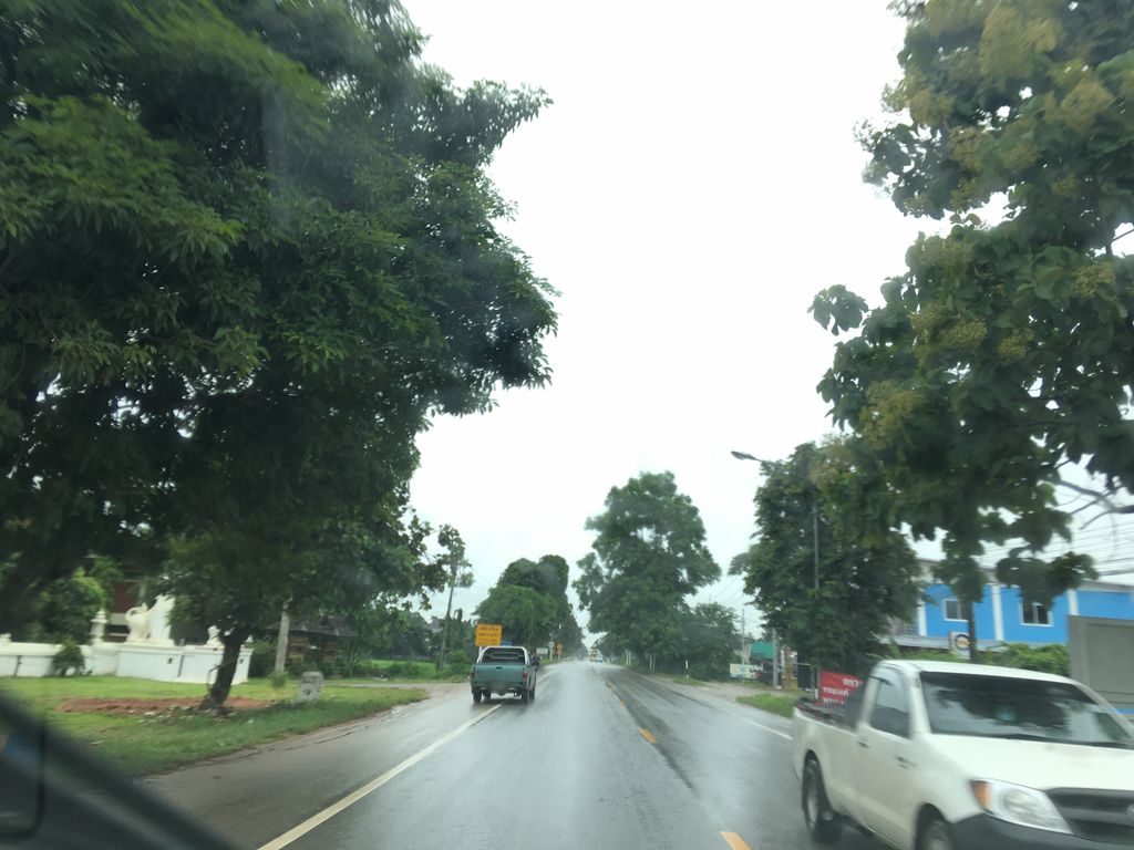 ภาพถนนตรงที่ มาเต๊อะ คาเฟ่แม่ ตั้งอยู่ ถ่ายโดย wapriz พ.ศ. 2561 (2018) · A street-level view of where มาเต๊อะ คาเฟ่แม่ · Matoe Café Mae stands, by wapriz in 2561 (2018)