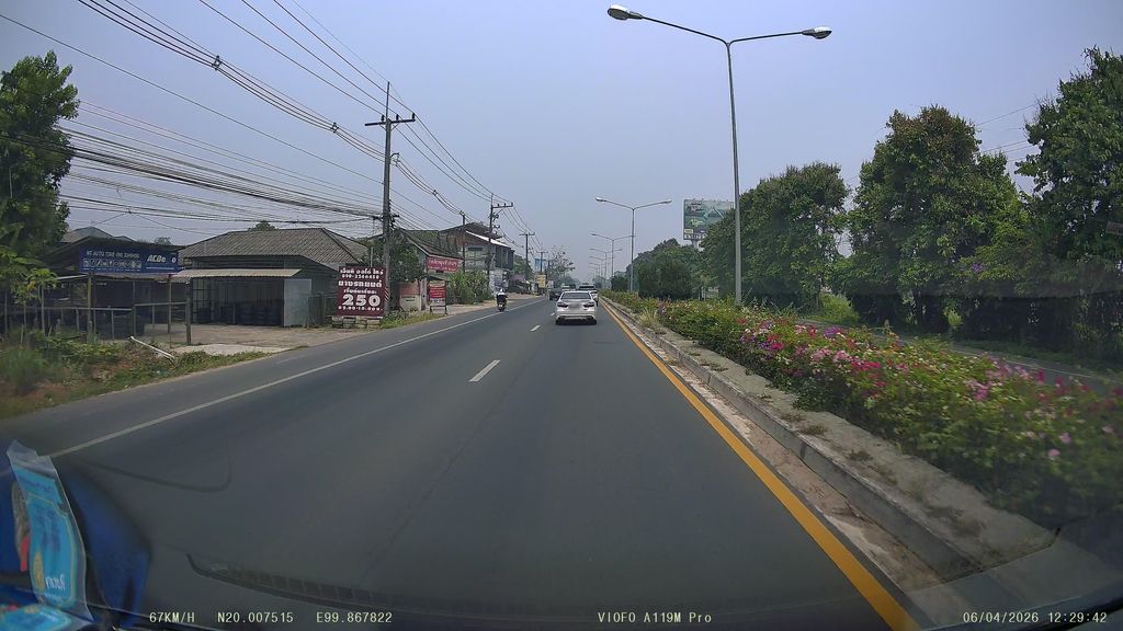 ภาพถนนตรงที่ โรงกลึง Y&J ตั้งอยู่ ถ่ายโดย ThailandCambodia พ.ศ. 2569 (2026) · A street-level view of where โรงกลึง Y&J · Rongklueng Y&J stands, by ThailandCambodia in 2569 (2026)