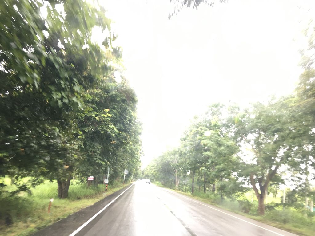 ภาพถนนตรงที่ แลงมาเล่า ตั้งอยู่ ถ่ายโดย wapriz พ.ศ. 2561 (2018) · A street-level view of where แลงมาเล่า · Laengmalao stands, by wapriz in 2561 (2018)
