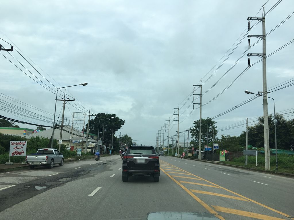 ภาพถนนตรงที่ ร้านสักลาย Tattoo Freedom by เจมส์ ตั้งอยู่ ถ่ายโดย wapriz พ.ศ. 2561 (2018) · A street-level view of where ร้านสักลาย Tattoo Freedom by เจมส์ stands, by wapriz in 2561 (2018)