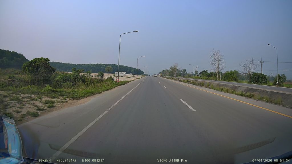 ภาพถนนตรงที่ ร้านสันธาตุของเก่า ตั้งอยู่ ถ่ายโดย ThailandCambodia พ.ศ. 2569 (2026) · A street-level view of where ร้านสันธาตุของเก่า · Ran San That Khongkao stands, by ThailandCambodia in 2569 (2026)