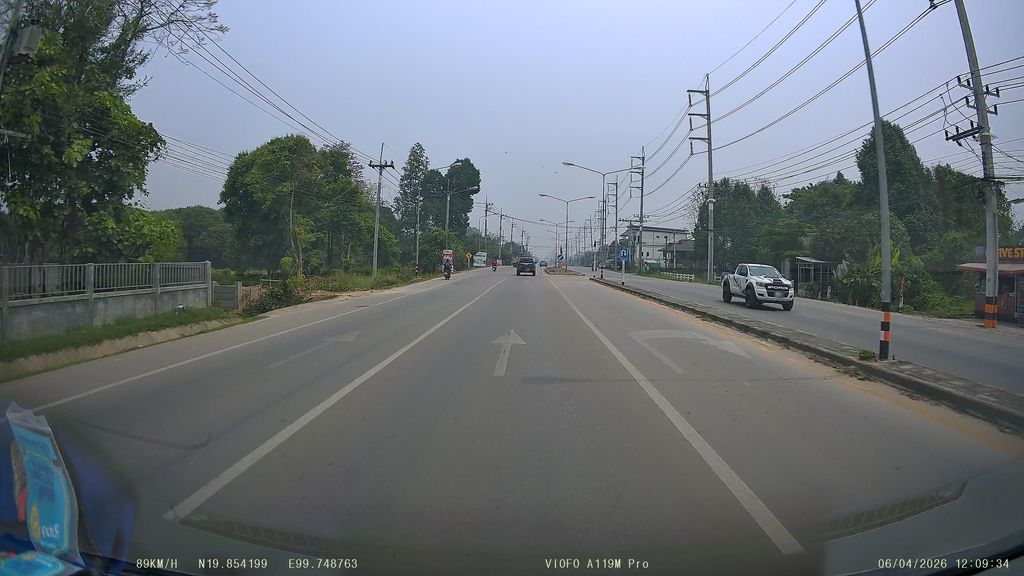 ภาพถนนตรงที่ บมจ.ธนพิริยะ ตั้งอยู่ ถ่ายโดย ThailandCambodia พ.ศ. 2569 (2026) · A street-level view of where บมจ.ธนพิริยะ · Bamot.thonphiriya stands, by ThailandCambodia in 2569 (2026)