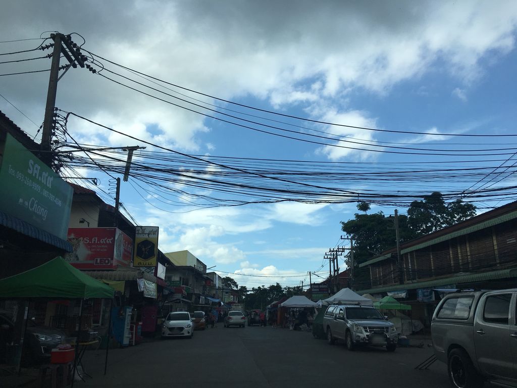 ภาพถนนตรงที่ ไหลอีช่วน ตั้งอยู่ ถ่ายโดย wapriz พ.ศ. 2561 (2018) · A street-level view of where ไหลอีช่วน · Laiichuan stands, by wapriz in 2561 (2018)