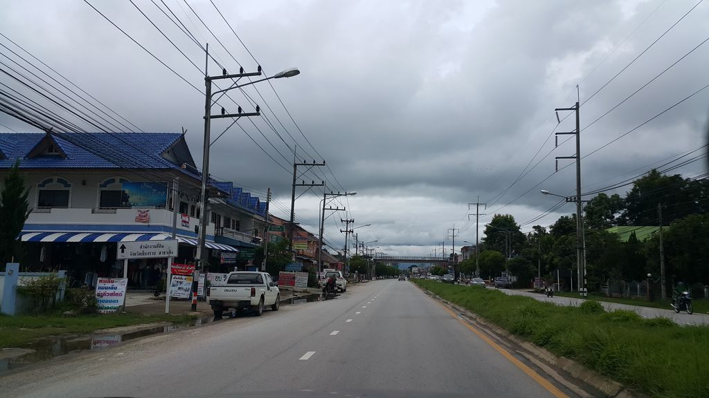 ภาพถนนตรงที่ สหศรีไทยกรุ๊ป ตั้งอยู่ ถ่ายโดย jrcarlsen พ.ศ. 2559 (2016) · A street-level view of where สหศรีไทยกรุ๊ป · Saha Si Thai Group stands, by jrcarlsen in 2559 (2016)
