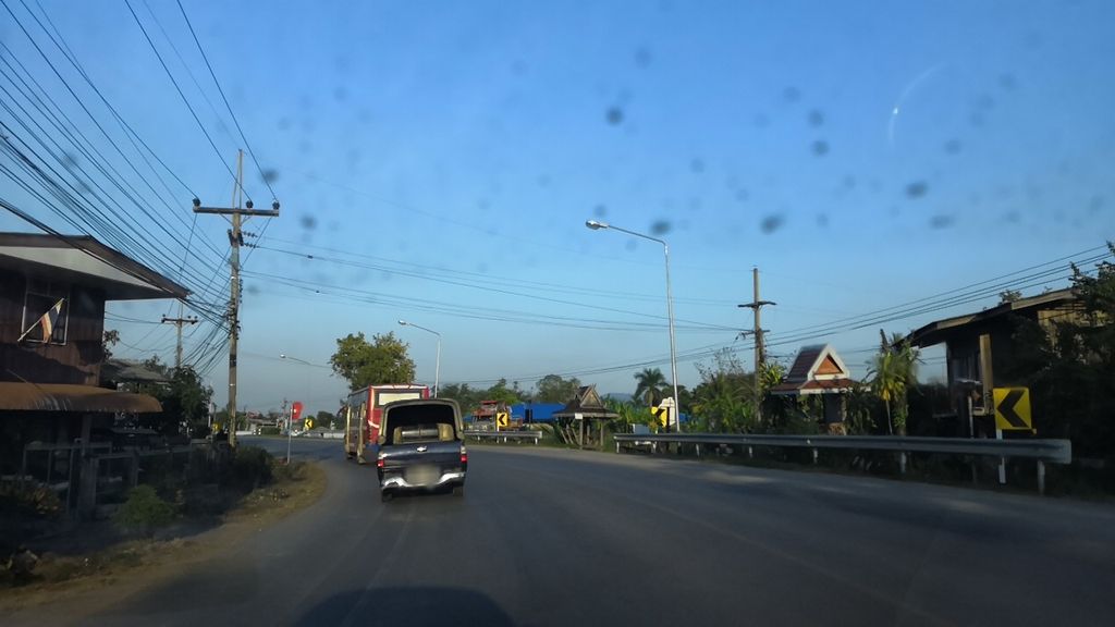 ภาพถนนตรงที่ ป้าหร่ามอาหารตามสั่ง ตั้งอยู่ ถ่ายโดย charlesano พ.ศ. 2561 (2018) · A street-level view of where ป้าหร่ามอาหารตามสั่ง · Pa Ram Ahantamsang stands, by charlesano in 2561 (2018)