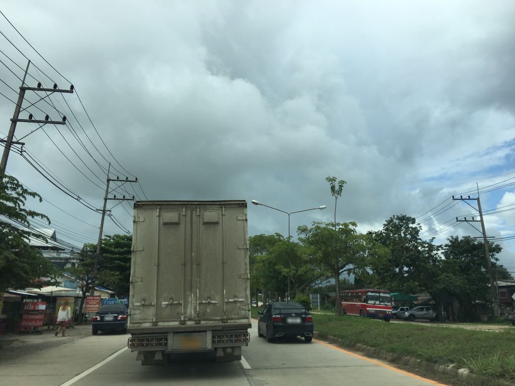ภาพถนนตรงที่ Coffee Moggie ตั้งอยู่ ถ่ายโดย wapriz พ.ศ. 2561 (2018) · A street-level view of where Coffee Moggie stands, by wapriz in 2561 (2018)