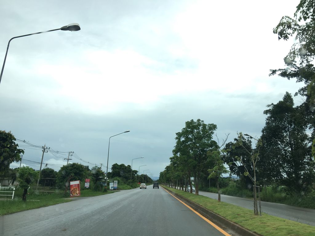 ภาพถนนตรงที่ Jaidee Cafe and Hostel ตั้งอยู่ ถ่ายโดย wapriz พ.ศ. 2561 (2018) · A street-level view of where Jaidee Cafe and Hostel stands, by wapriz in 2561 (2018)