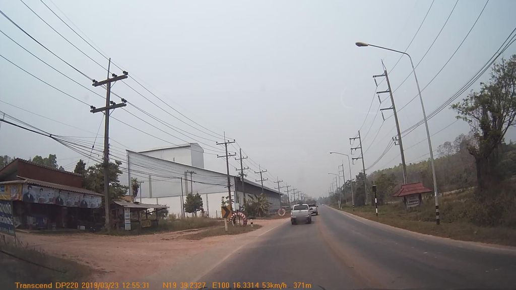 ภาพถนนตรงที่ ร้านลาบท่าข้าม ตั้งอยู่ ถ่ายโดย mapcreator พ.ศ. 2562 (2019) · A street-level view of where ร้านลาบท่าข้าม · Ran Lap Tha Kham stands, by mapcreator in 2562 (2019)