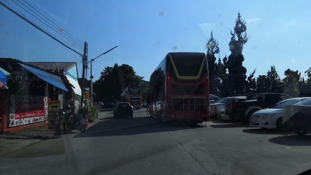 ภาพถนนตรงที่ ร้านน้ำเงี้ยว(ข้างวัด) ตั้งอยู่ ถ่ายโดย charlesano พ.ศ. 2561 (2018) · A street-level view of where ร้านน้ำเงี้ยว(ข้างวัด) · Ran Nam Ngiao(khangwat) stands, by charlesano in 2561 (2018)