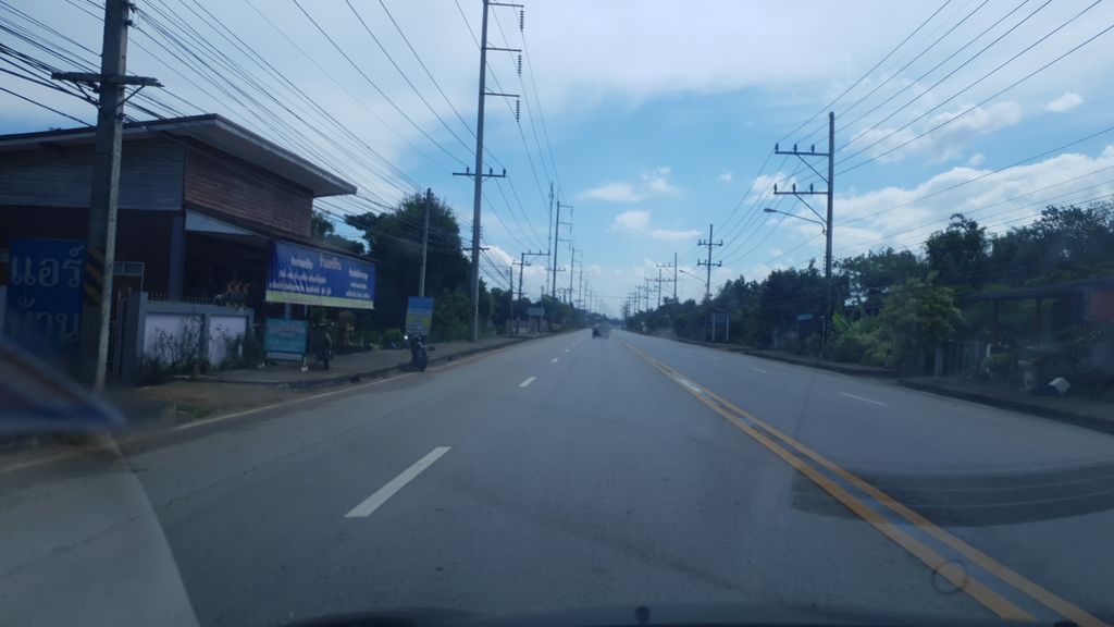 ภาพถนนตรงที่ DH Organic Farm ตั้งอยู่ ถ่ายโดย silamanee พ.ศ. 2561 (2018) · A street-level view of where DH Organic Farm stands, by silamanee in 2561 (2018)