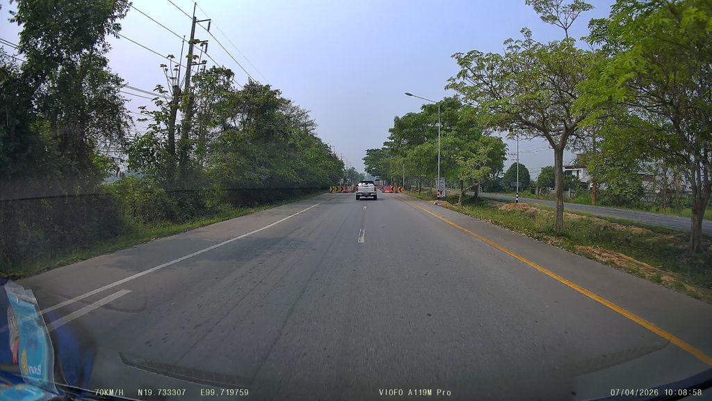 ภาพถนนตรงที่ ป้อมตำรวจทางหลวงเชียงราย ตั้งอยู่ ถ่ายโดย ThailandCambodia พ.ศ. 2569 (2026) · A street-level view of where ป้อมตำรวจทางหลวงเชียงราย · Pom Tamruat Thangluang Chiang Rai stands, by ThailandCambodia in 2569 (2026)