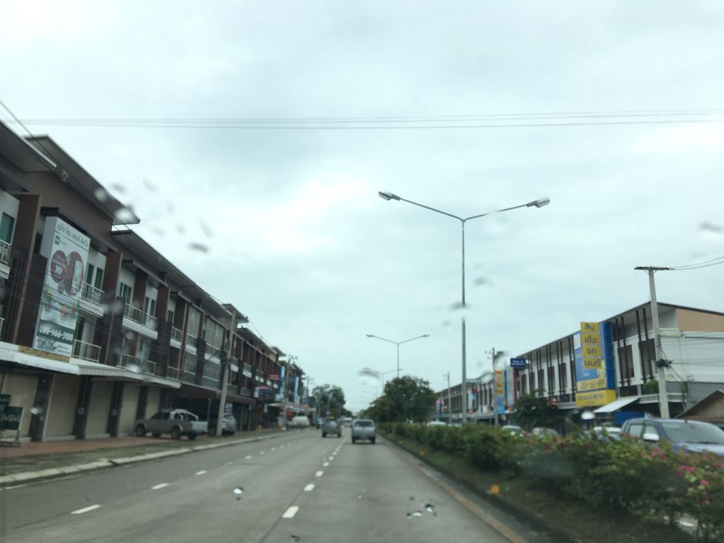 ภาพถนนตรงที่ เจ๊อ๊อดก๋วยเตี๋ยวนำชัย ตั้งอยู่ ถ่ายโดย wapriz พ.ศ. 2561 (2018) · A street-level view of where เจ๊อ๊อดก๋วยเตี๋ยวนำชัย · Che Ot Kuaitiao Namchai stands, by wapriz in 2561 (2018)