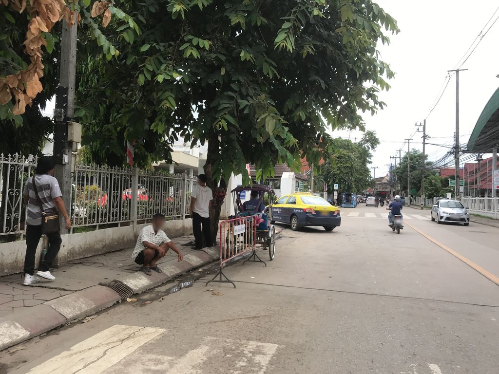 ภาพถนนตรงที่ ศูนย์กุญแจเชียงรายsuwitkey ตั้งอยู่ ถ่ายโดย kiw พ.ศ. 2561 (2018) · A street-level view of where ศูนย์กุญแจเชียงรายsuwitkey stands, by kiw in 2561 (2018)