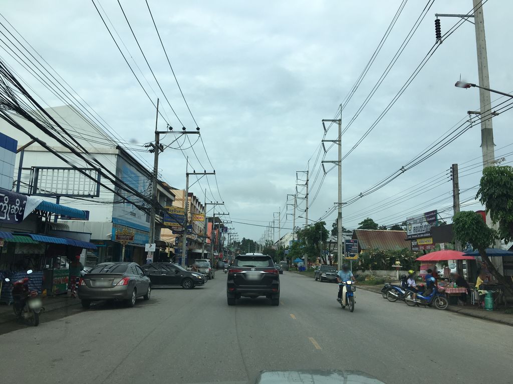 ภาพถนนตรงที่ แชมป์ไอติมกะทิสดคลาสสิค ตั้งอยู่ ถ่ายโดย wapriz พ.ศ. 2561 (2018) · A street-level view of where แชมป์ไอติมกะทิสดคลาสสิค · Champ Aitimkathitda Khlatsik stands, by wapriz in 2561 (2018)